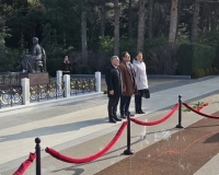 Zhandilda Yakupova, General Director of the Kazakhstan Association of Mediators, visited the Alley of Honor and the Alley of Martyrs