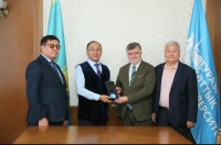 ЕНУ ректорының жұмыс кездесуi